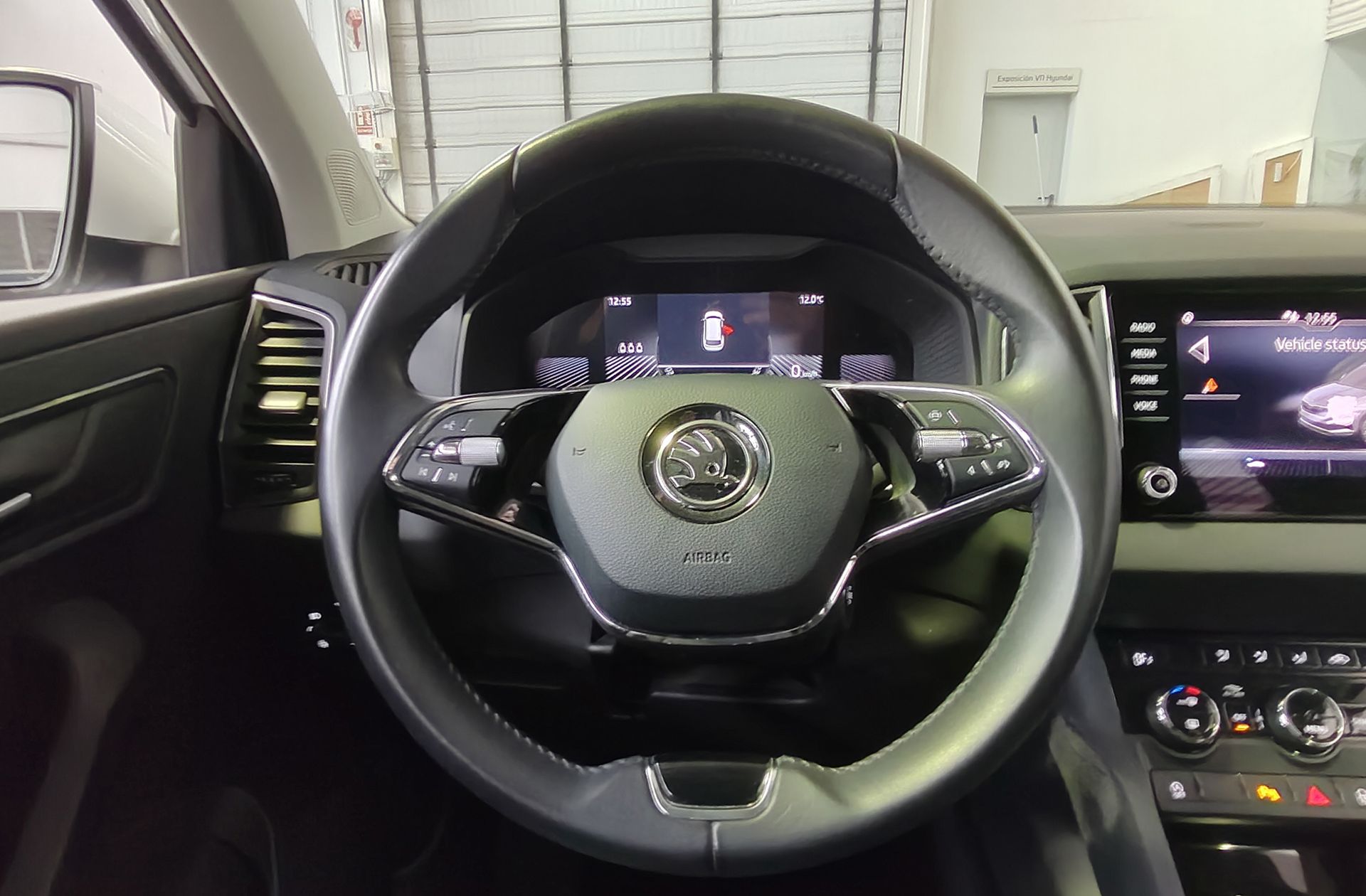 Škoda Karoq 2.0 TDI Selection - foto 20