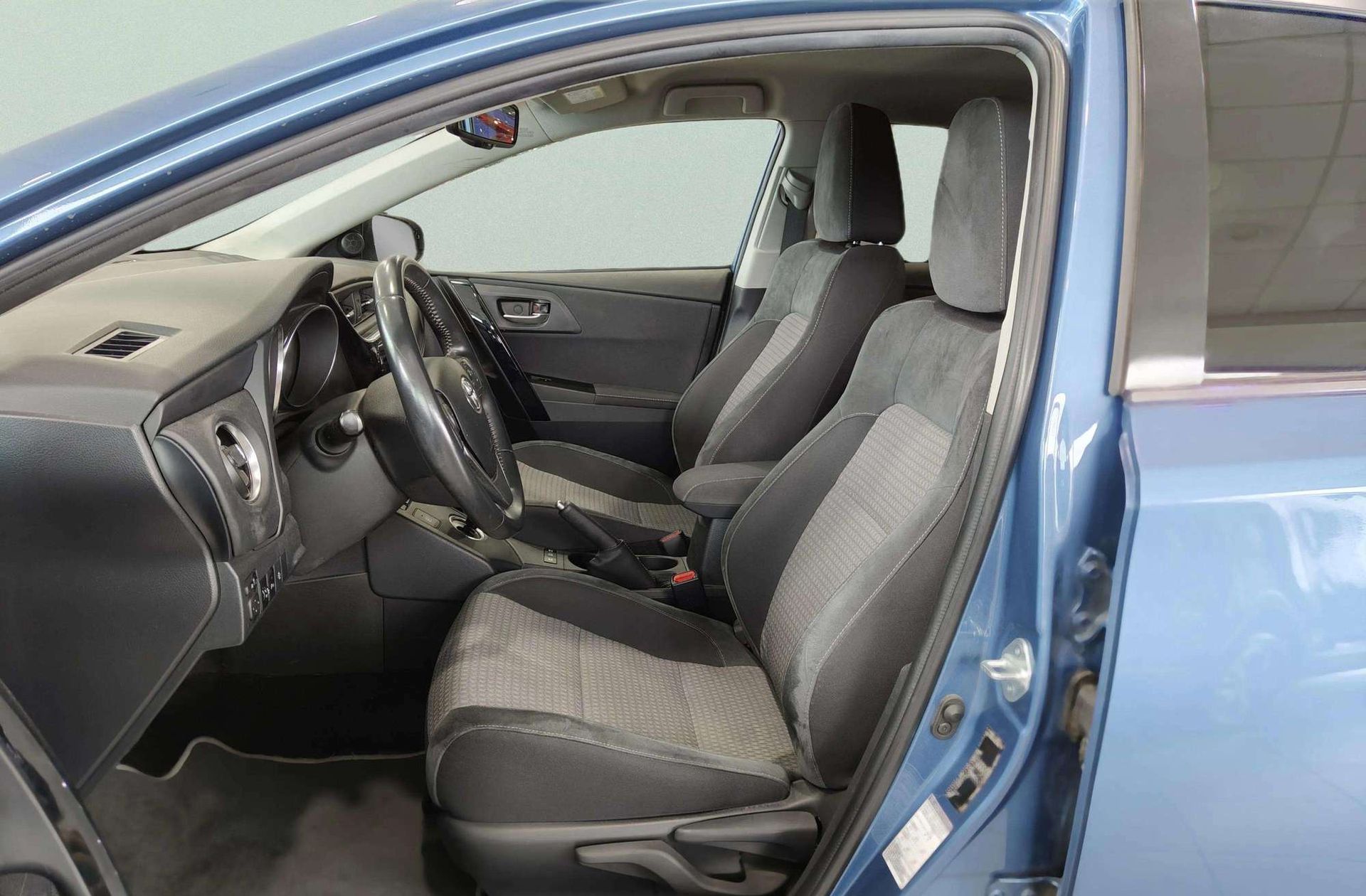 Toyota Auris 140H Hybrid Feel! Edition - foto 11
