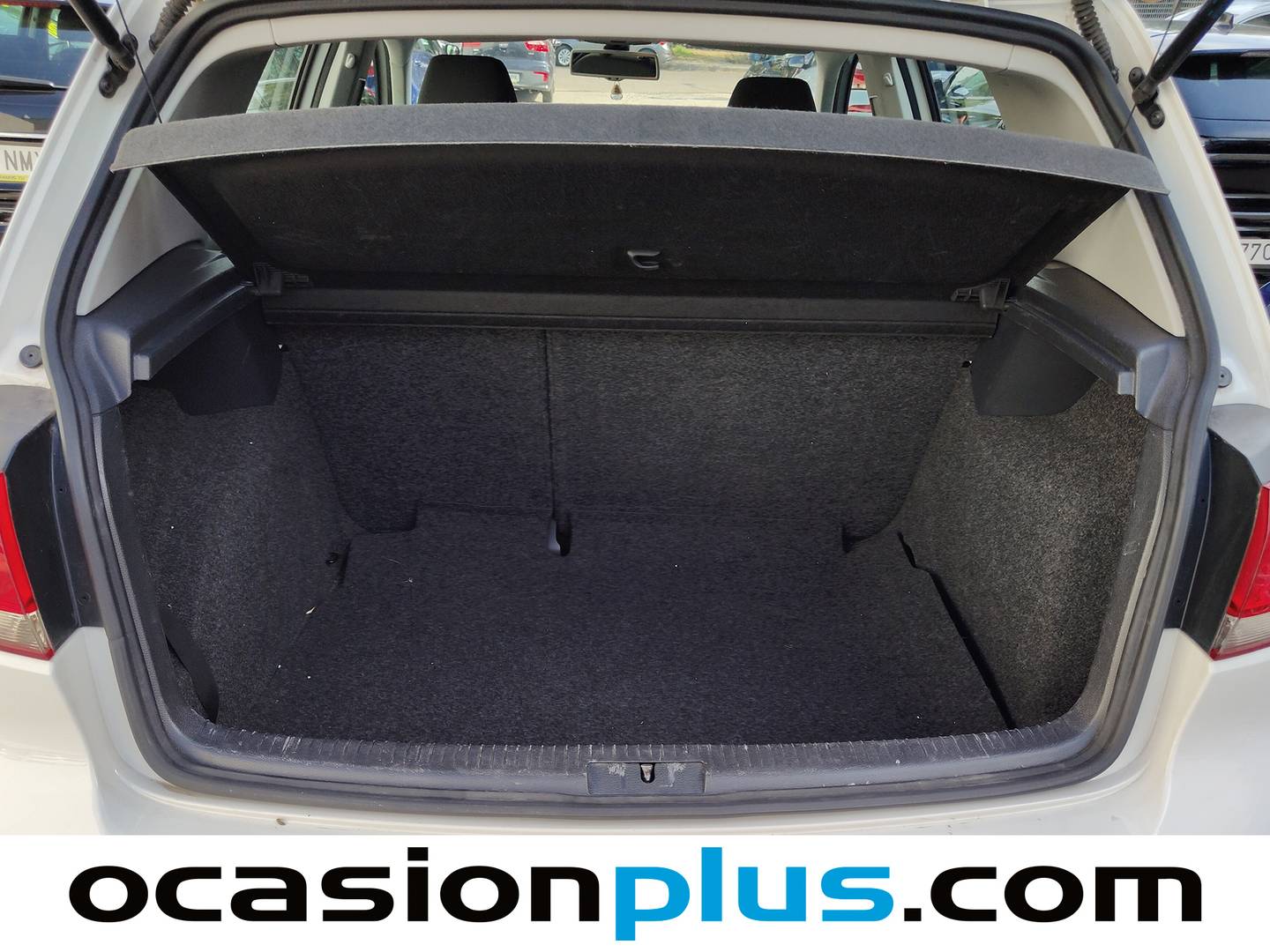 Fotos maletero Volkswagen Golf Volkswagen Golf Advance Rabbit 1.2 TSI (105 CV)