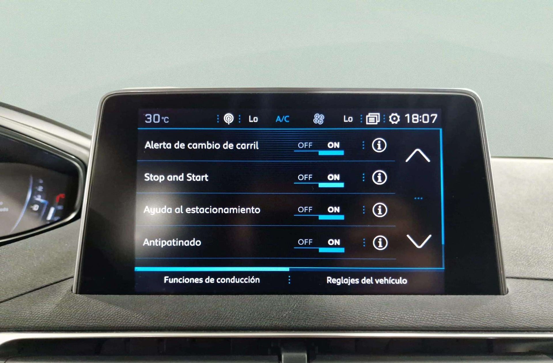 Peugeot 3008 PureTech 130 Active - foto 13