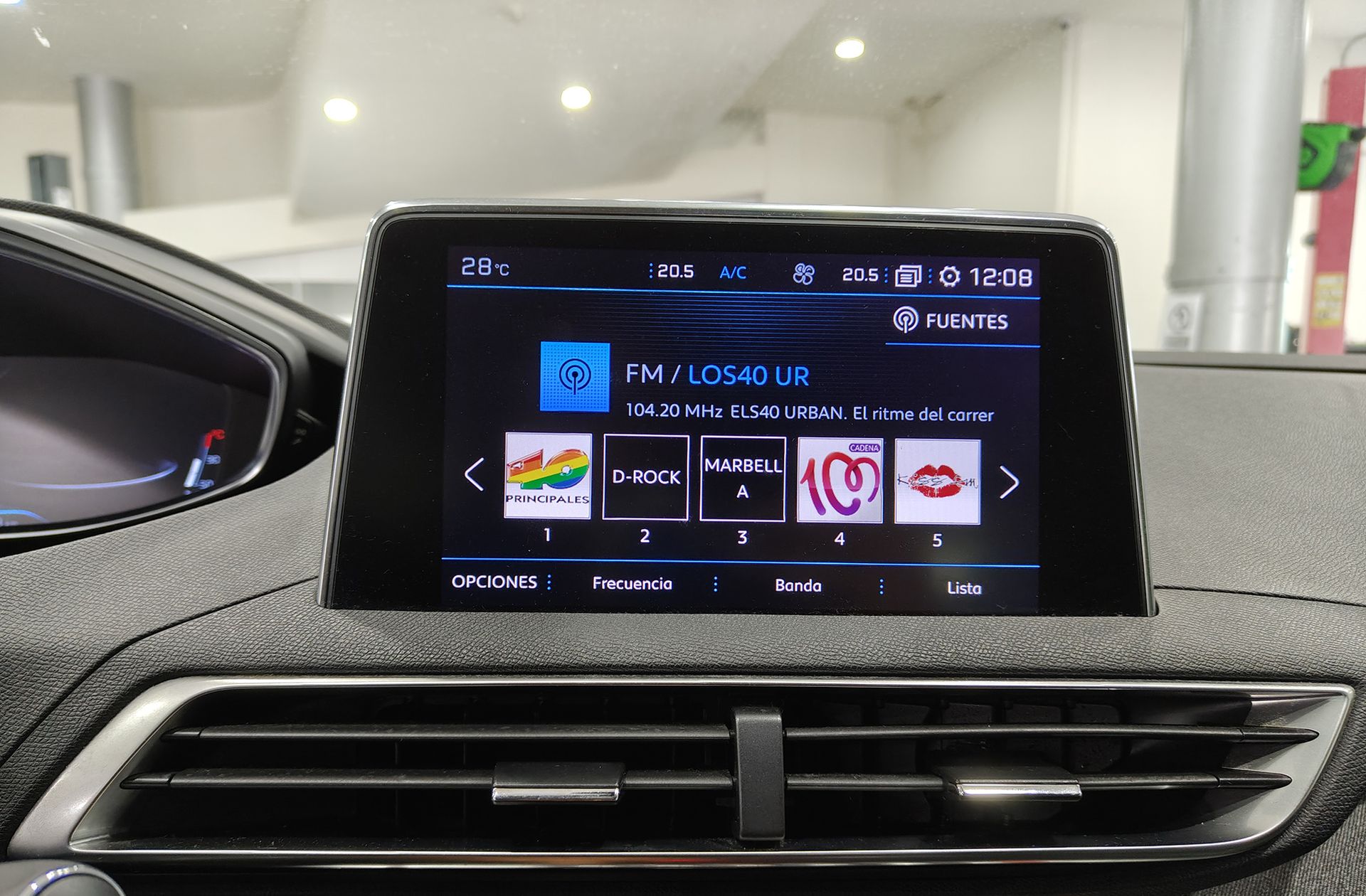 Peugeot 3008 PureTech 130 Allure - foto 30