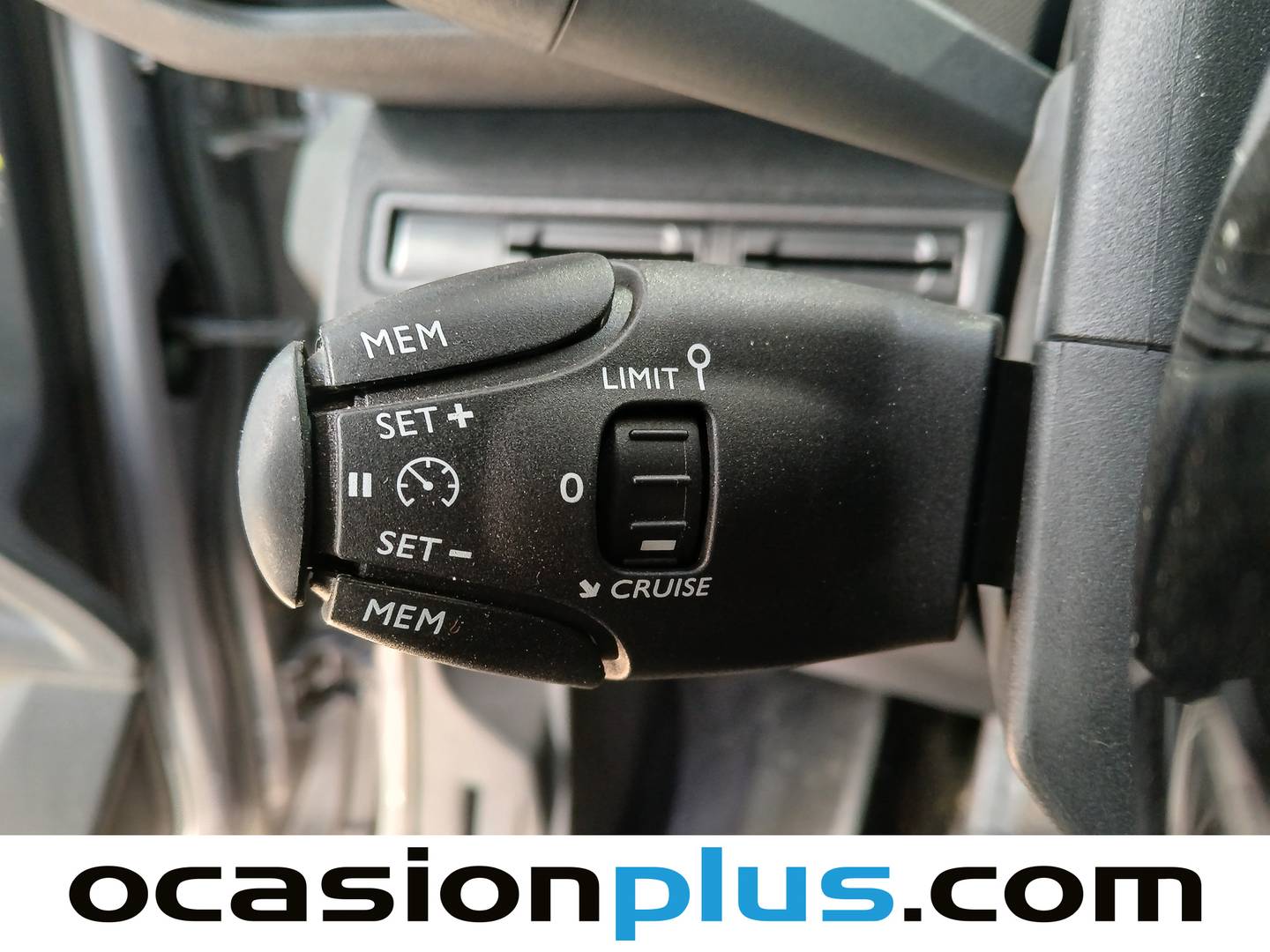 Acabados Peugeot 5008 Peugeot 5008 BlueHDi 130 S&S Allure (130 CV) 7 Plazas