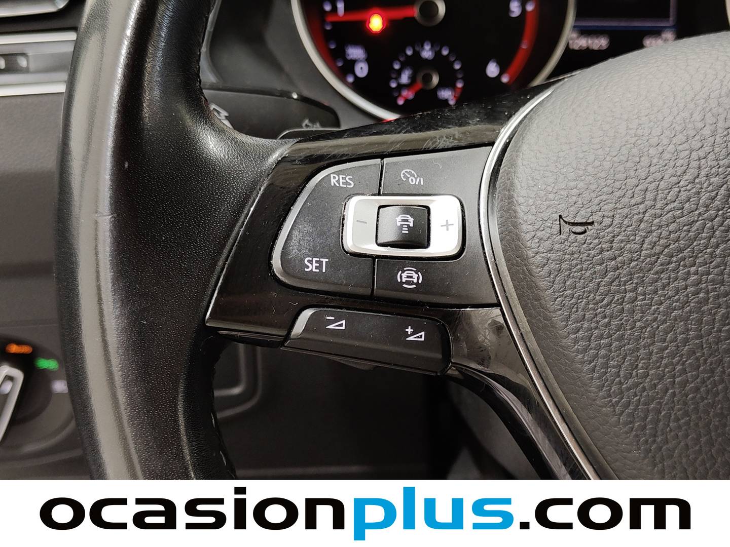 Foto Volkswagen Tiguan Volkswagen Tiguan Advance 2.0 TDI (150 CV) DSG Pack R-Line