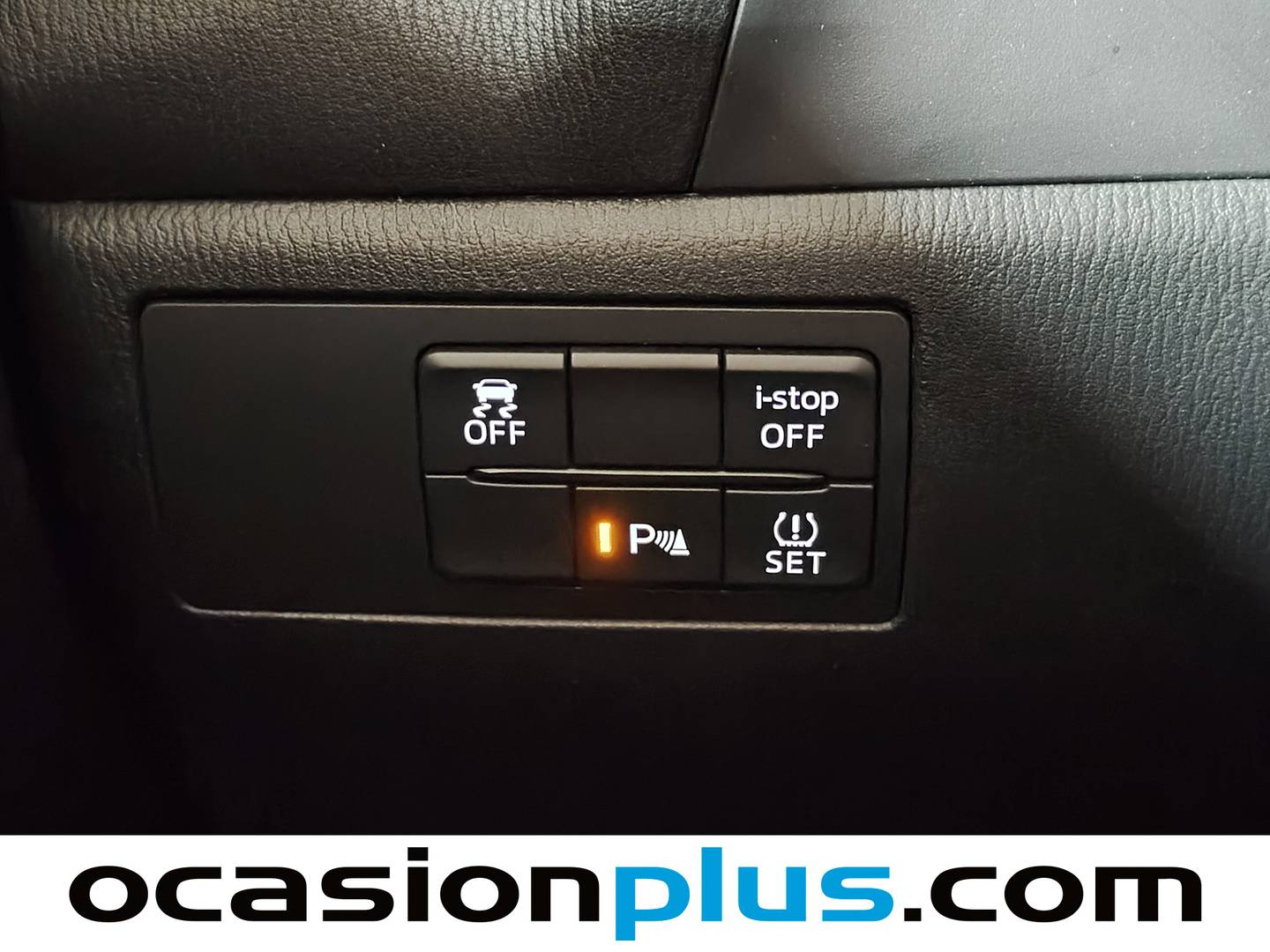 Equipamiento del Mazda Mazda3 Mazda Mazda 3 2.0 SKYACTIV-G Zenith+Navegador (120 CV)