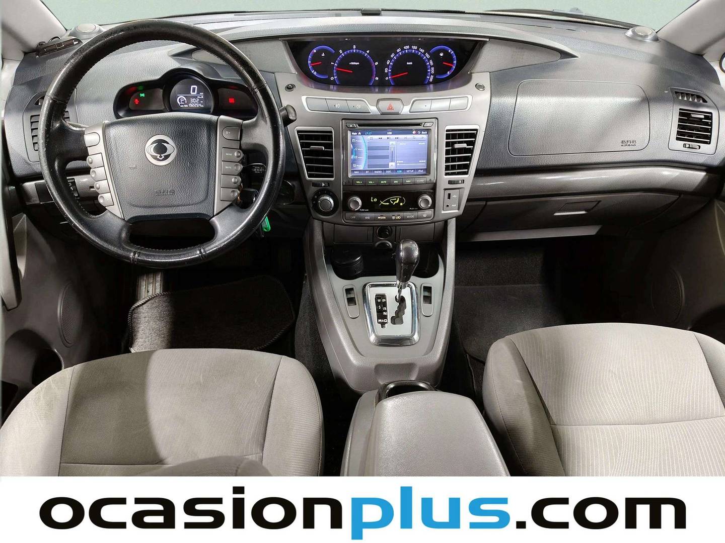 Foto SsangYong Rodius Ssangyong Rodius 2.0 e-Xdi Premium Auto (155 CV) 7 Plazas