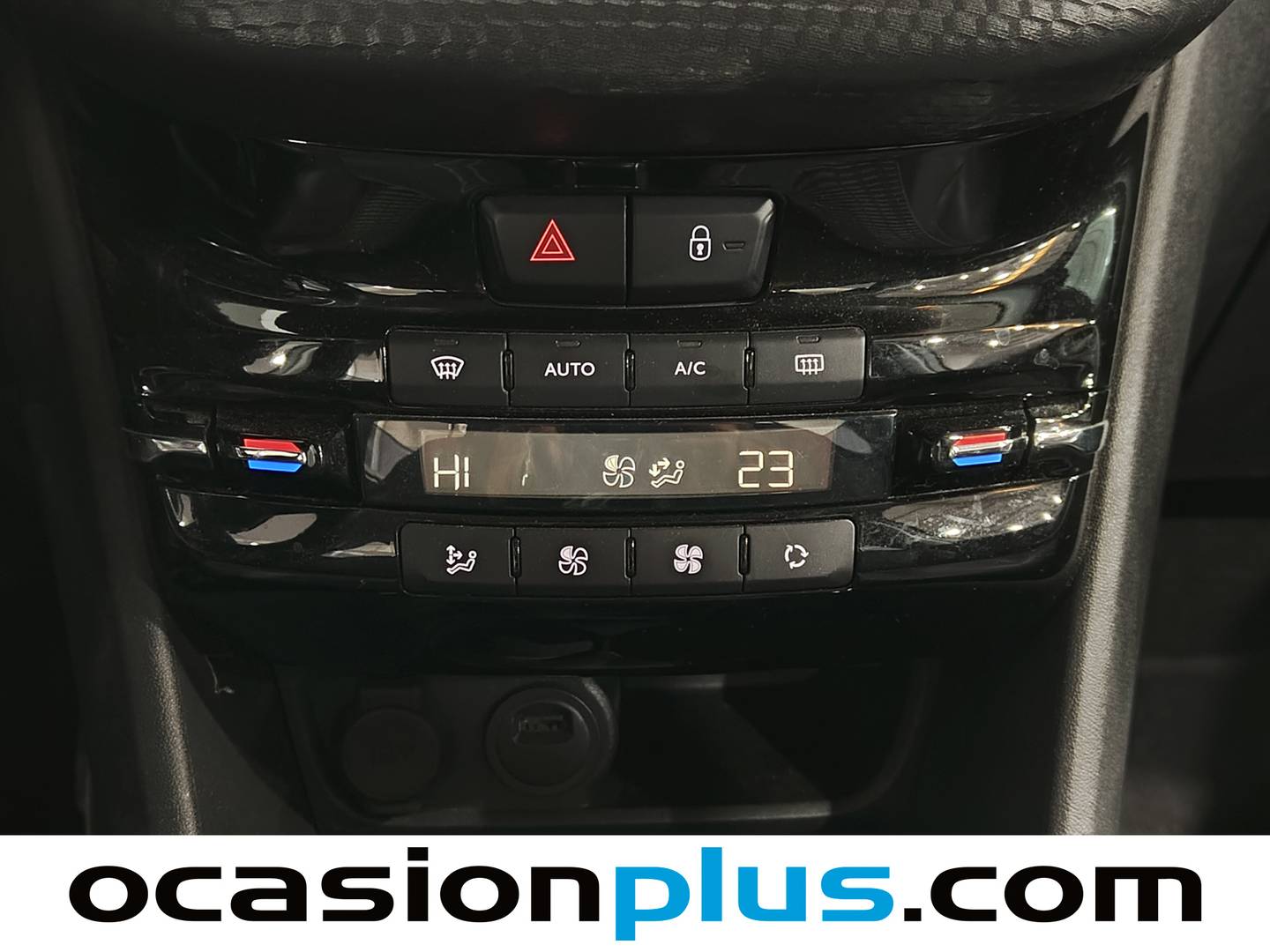 Foto Peugeot 2008 Peugeot 2008 BlueHDi 100 S&S Allure (100 CV)