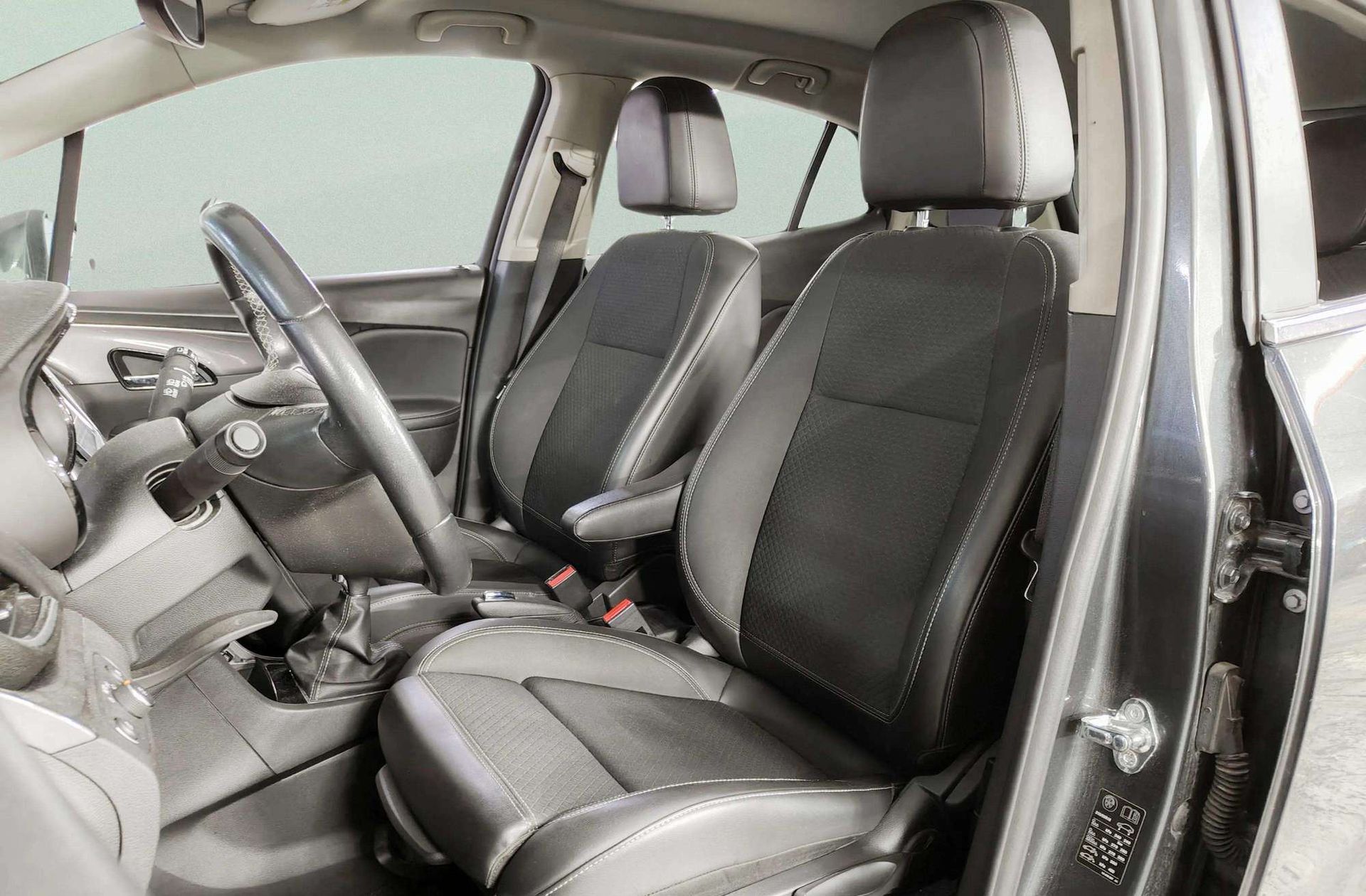 Opel Mokka 1.6 CDTi Excellence 4x2 - foto 12