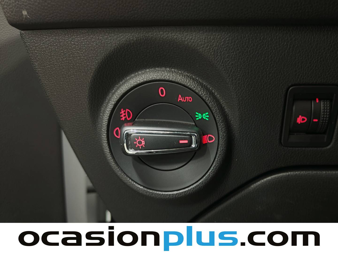 Extras del Seat León Seat León 1.6 TDI St&Sp Style Connect Plus DSG (110 CV)