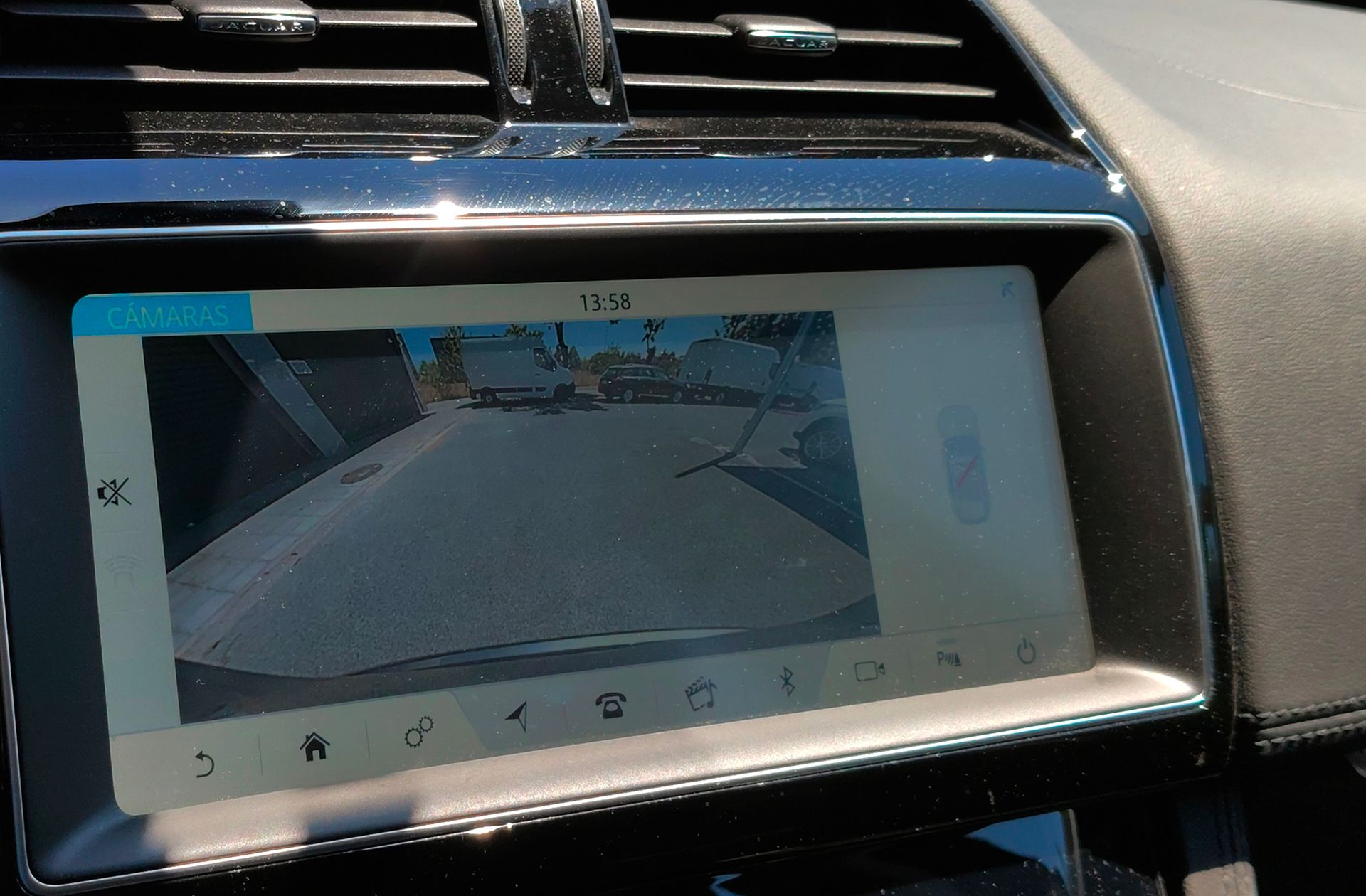 Jaguar F-Pace 2.0L i4D Prestige AWD - foto 7