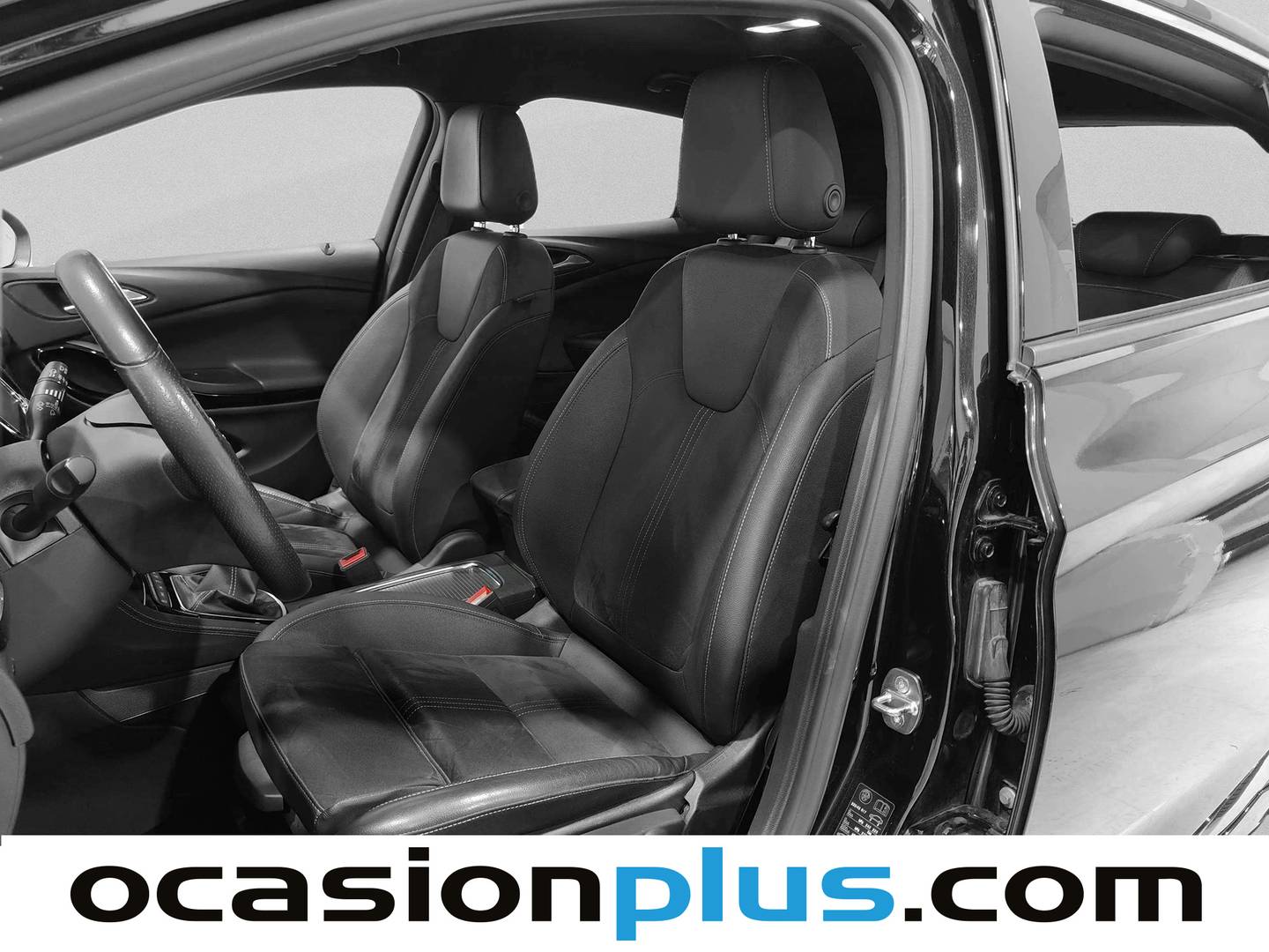 Foto asientos delanteros Opel Astra Opel Astra 1.6 CDTI S&S GSi Line (136 CV)