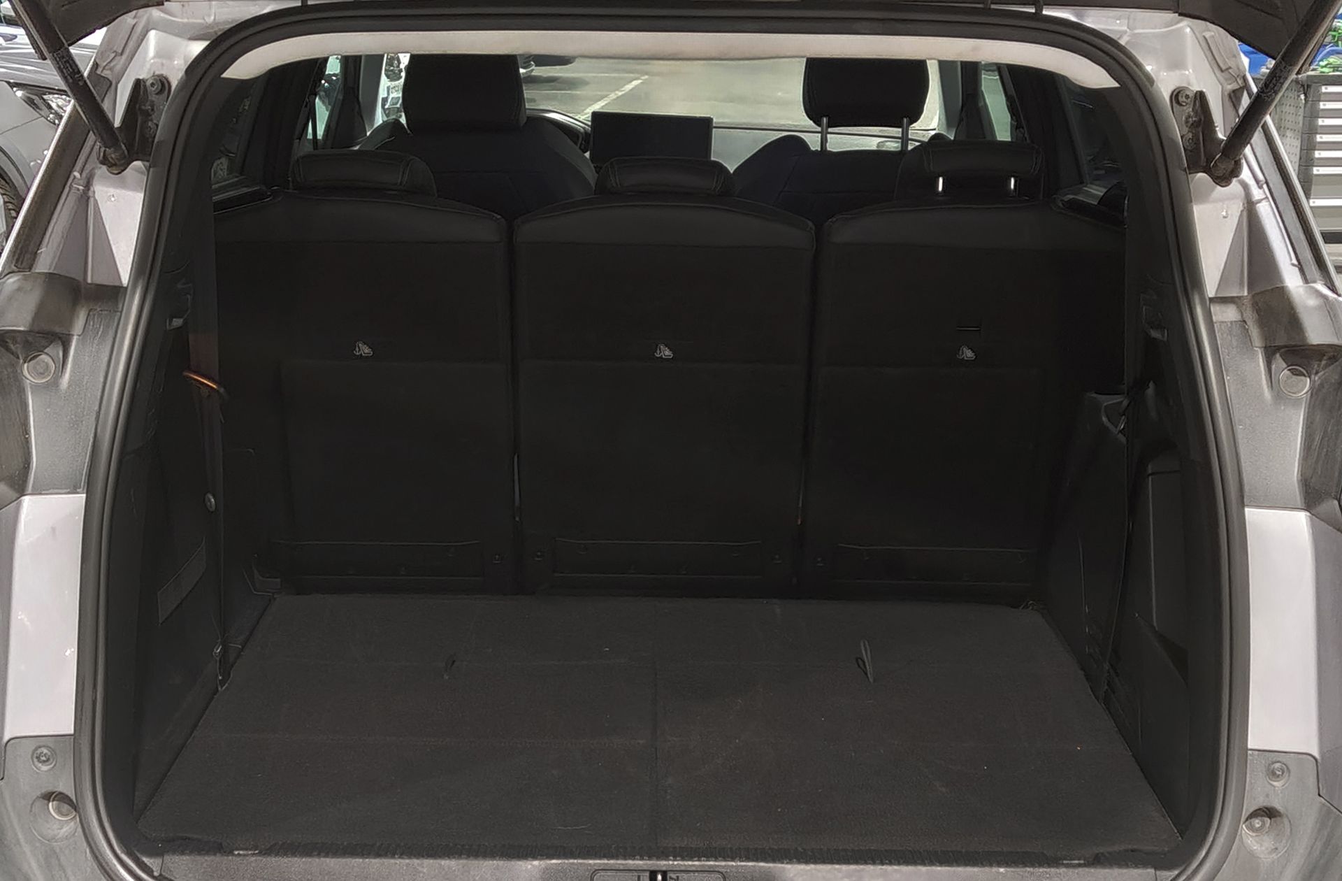 Peugeot 5008 PureTech 130 Allure EAT8 7 plazas - foto 18