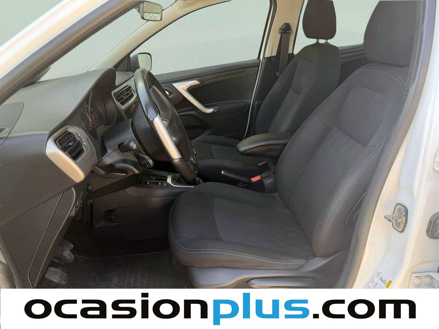 Foto asientos delanteros Citroën C-Elysée Citroën C-Elysee BlueHDi 100 Exclusive (100 CV)