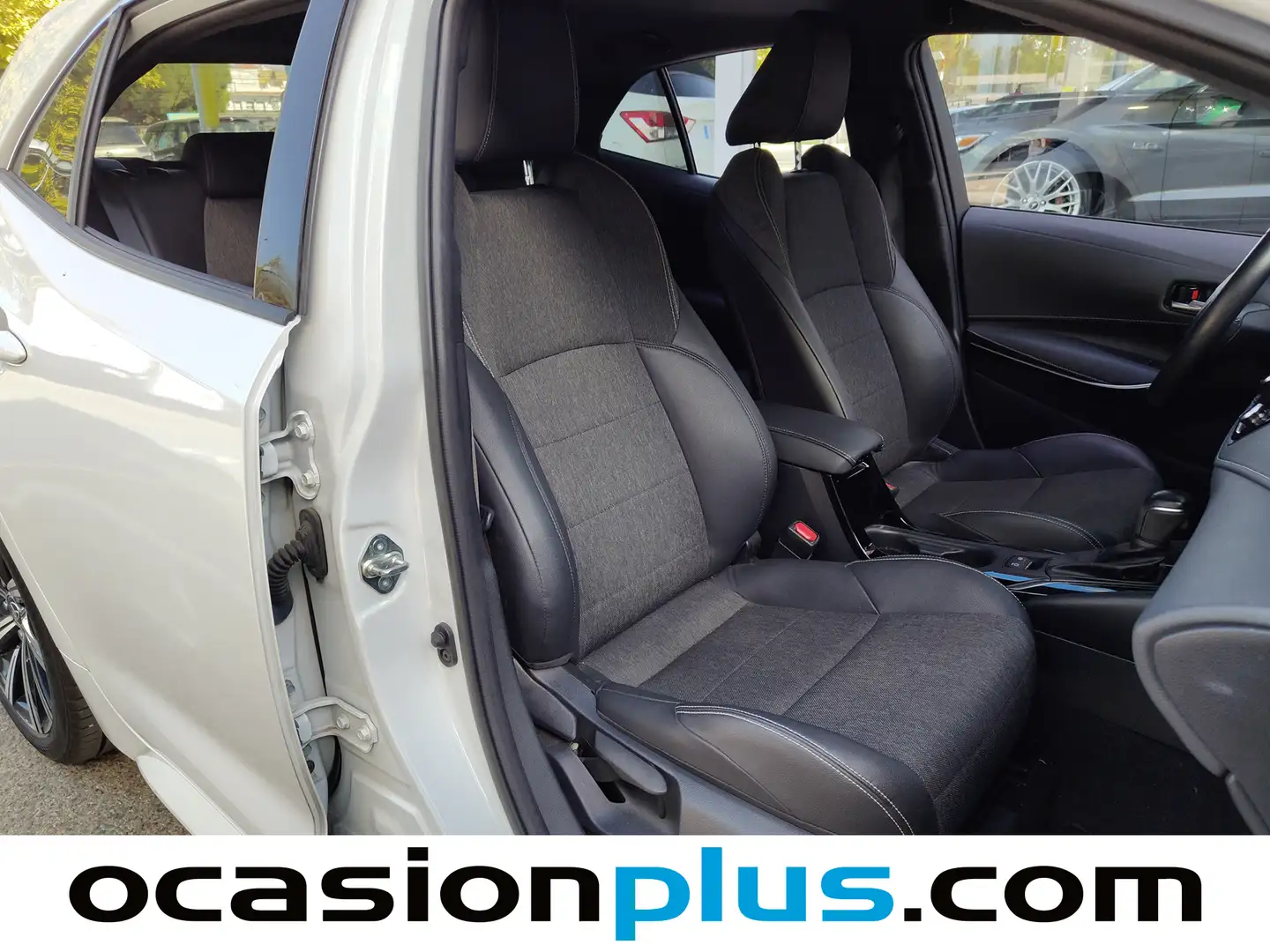 Foto Toyota Corolla Toyota Corolla 1.8 125H Style E-CVT (122 CV)