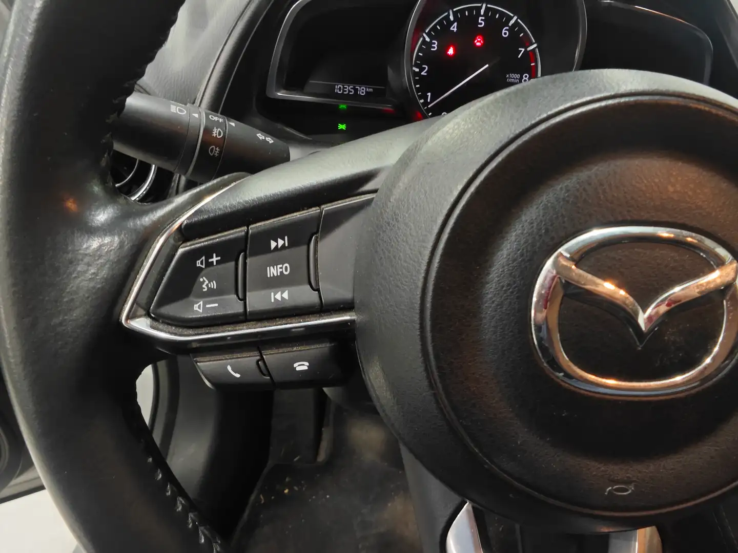 Foto Mazda CX-3 Mazda CX-3 2.0 G Zenith 2WD  (121 CV)