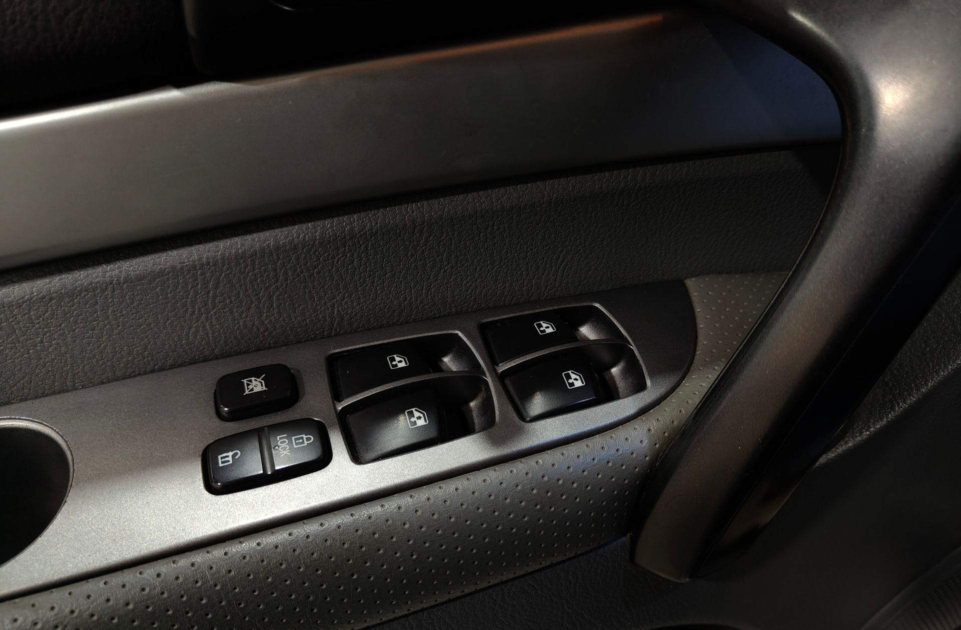 SsangYong Rodius 270 Xdi Limited - foto 31