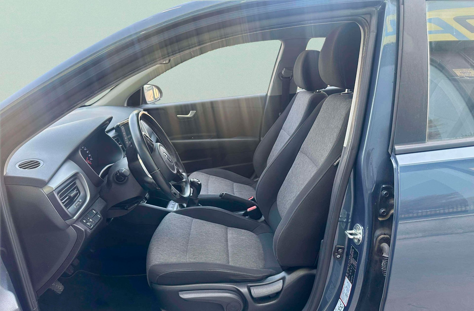 Kia Stonic 1.0 T-GDi Concept - foto 9