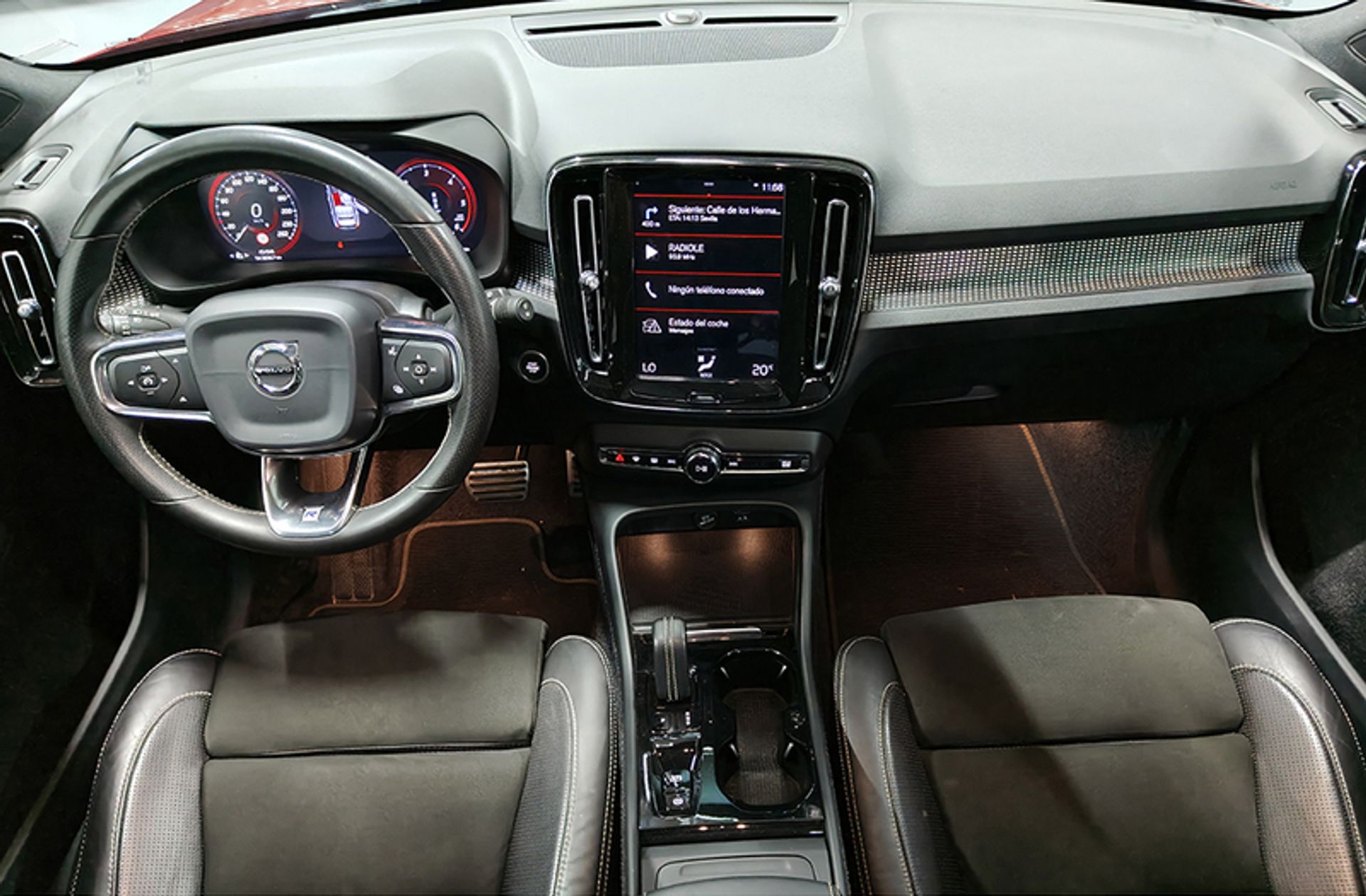 Volvo XC40 D3 R-Design - foto 7