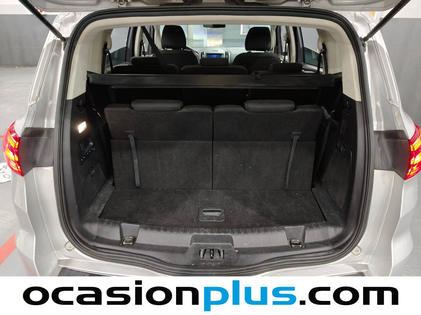 Fotos maletero Ford S-MAX Ford S-Max 2.5 Duratec Atkinson PHEV Titanium Auto (190 CV) 7 Plazas