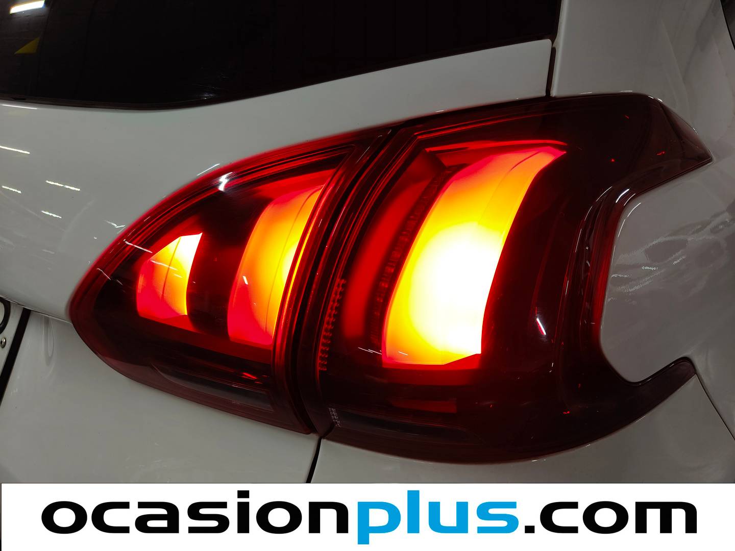 Peugeot 2008 Peugeot 2008 PureTech 110 S&S Signature (110 CV) gasolina