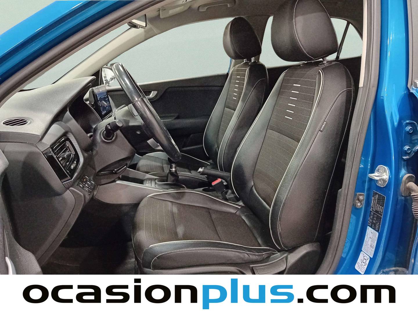 Foto asientos delanteros KIA Rio KIA Rio 1.2 DPi GT Line (84 CV)