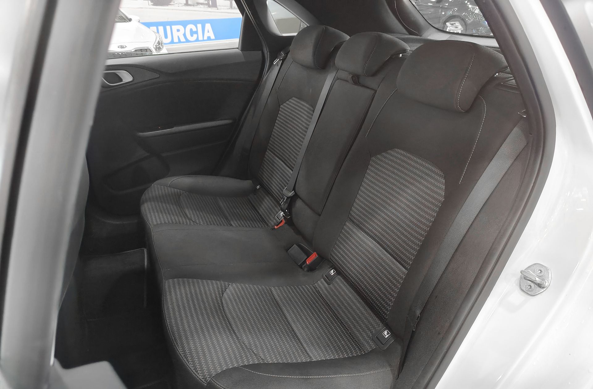 Kia Ceed 1.6 MHEV iMT Drive - foto 11