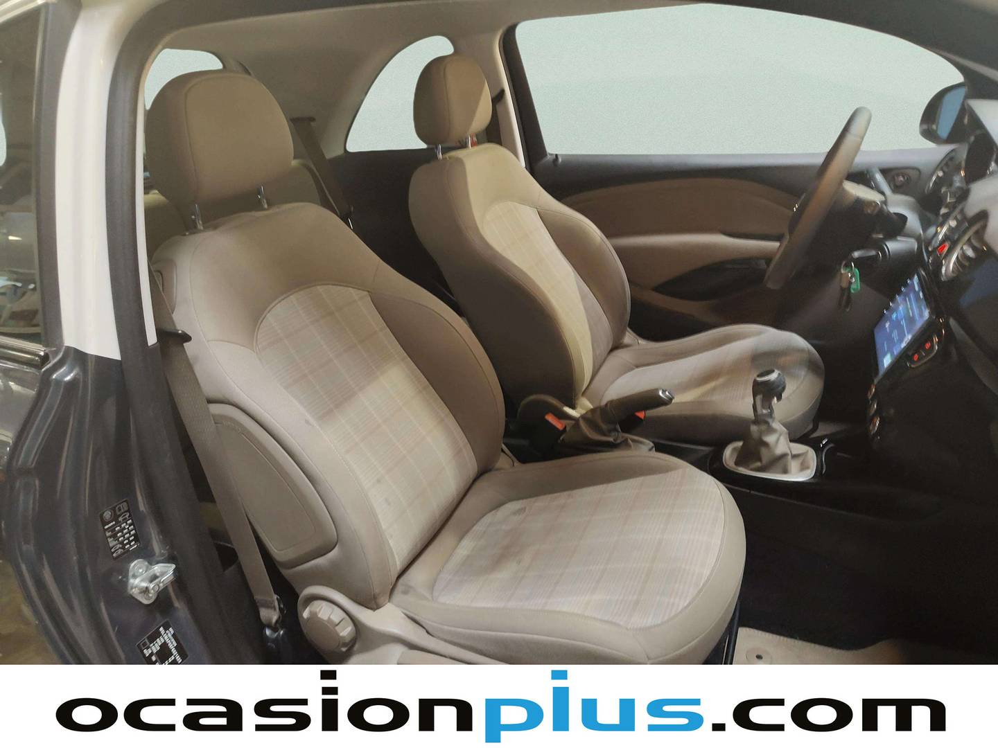 Foto Opel Adam Opel Adam 1.4 XEL Glam (87 CV)