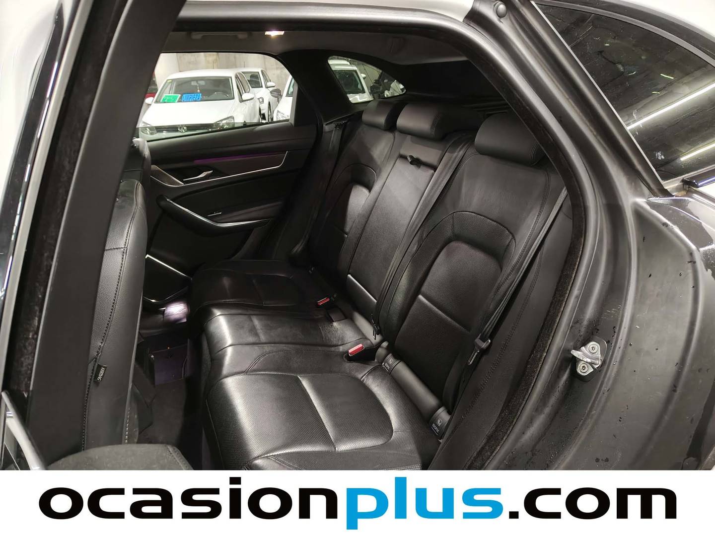 Foto Jaguar F-Pace Jaguar F-PACE 2.0D I4 MHEV Standard S AWD Auto  (204 CV)