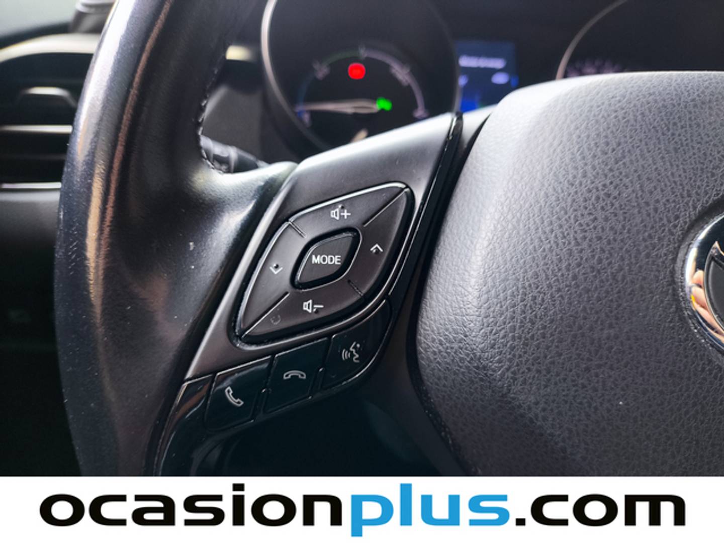 Foto Toyota C-HR Toyota C-HR 1.8 125H Advance (122 CV)