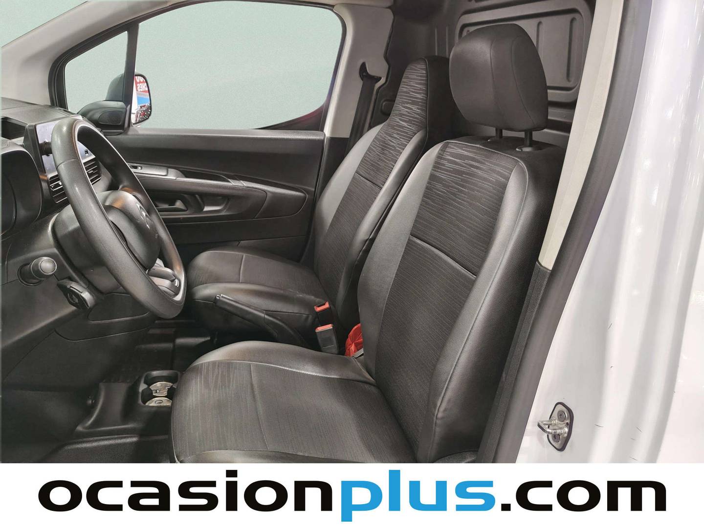 Foto asientos delanteros Citroën Berlingo Citroen Berlingo Talla XL BlueHDi 100 CLUB