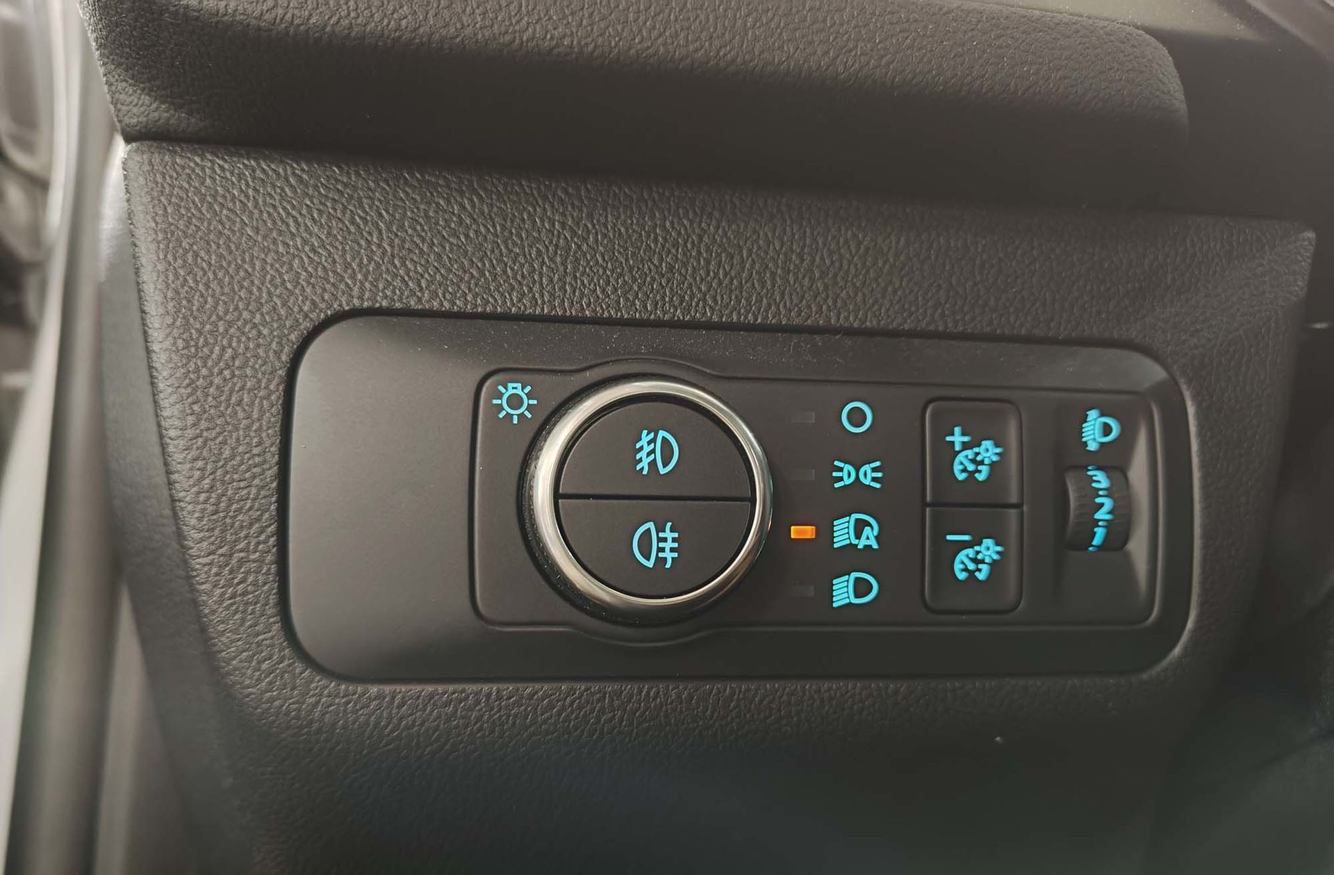 Ford Kuga 1.5 EcoBoost Titanium 4x2 - foto 25
