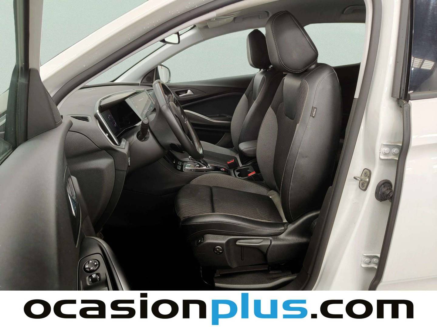 Foto asientos delanteros Opel Grandland Opel Grandland 1.5 CDTi Design & Tech Auto (130 CV)
