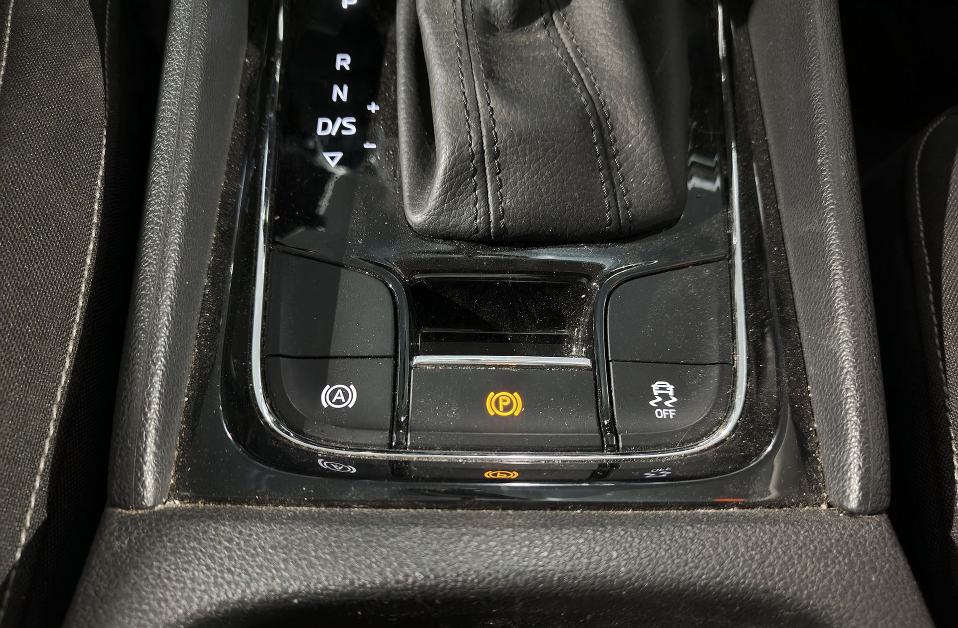 Škoda Karoq 2.0 TDI Ambition 4x4 DSG - foto 26