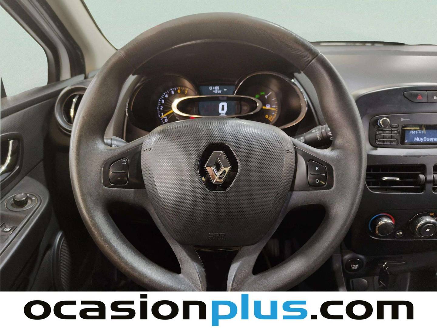 Extras y acabados del Renault Clio Renault Clio 1.2 Authentique (75 CV)