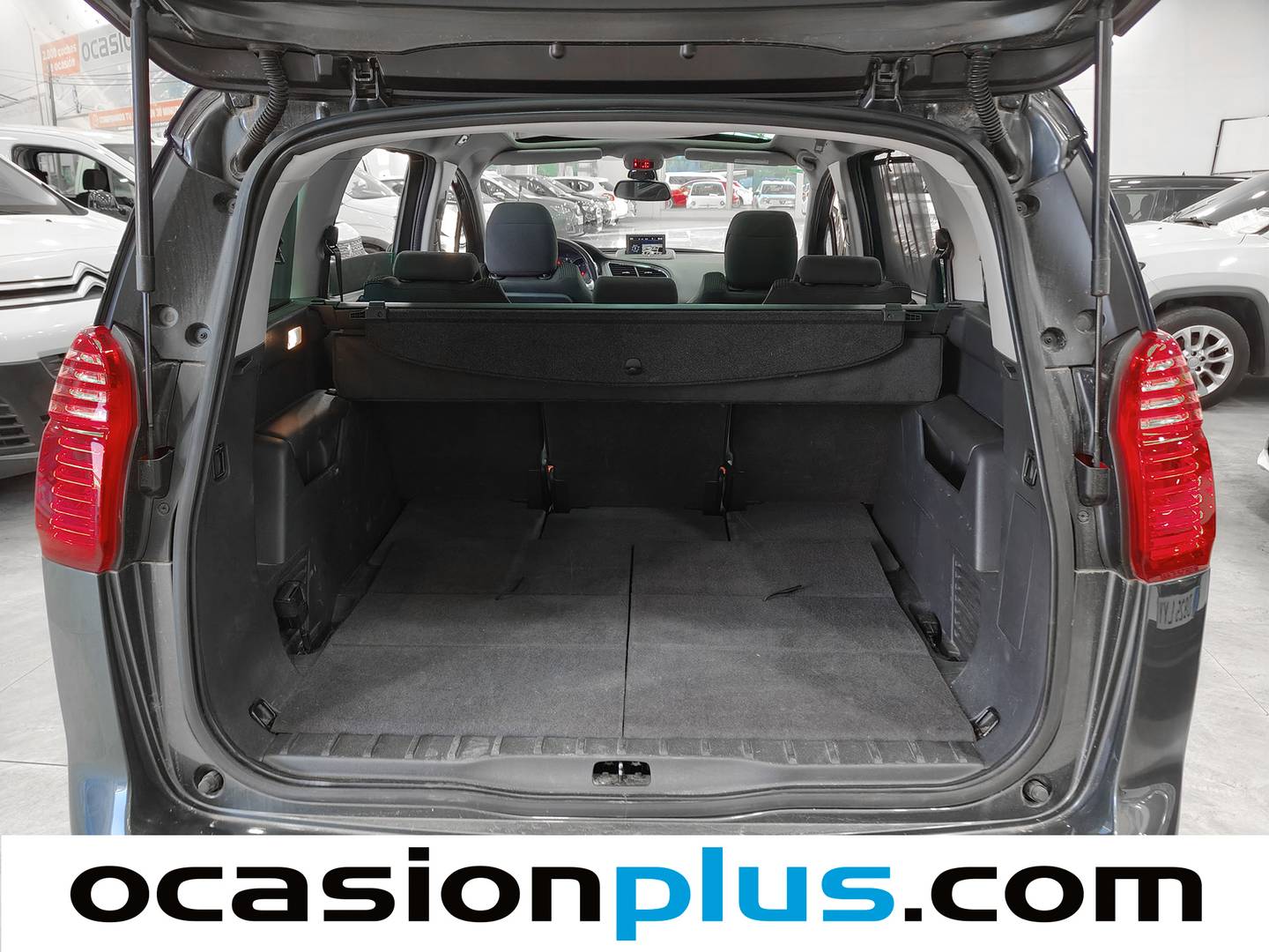 Foto Peugeot 5008 Peugeot 5008 1.6 BlueHDi FAP Allure (120 CV) 7 Plazas