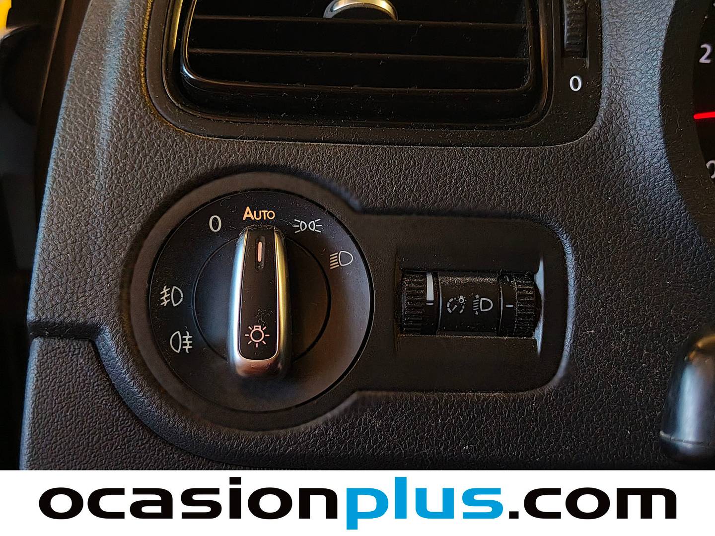 Extras y acabados del Volkswagen Polo Volkswagen Polo Advance 1.2 BMT (70 CV)