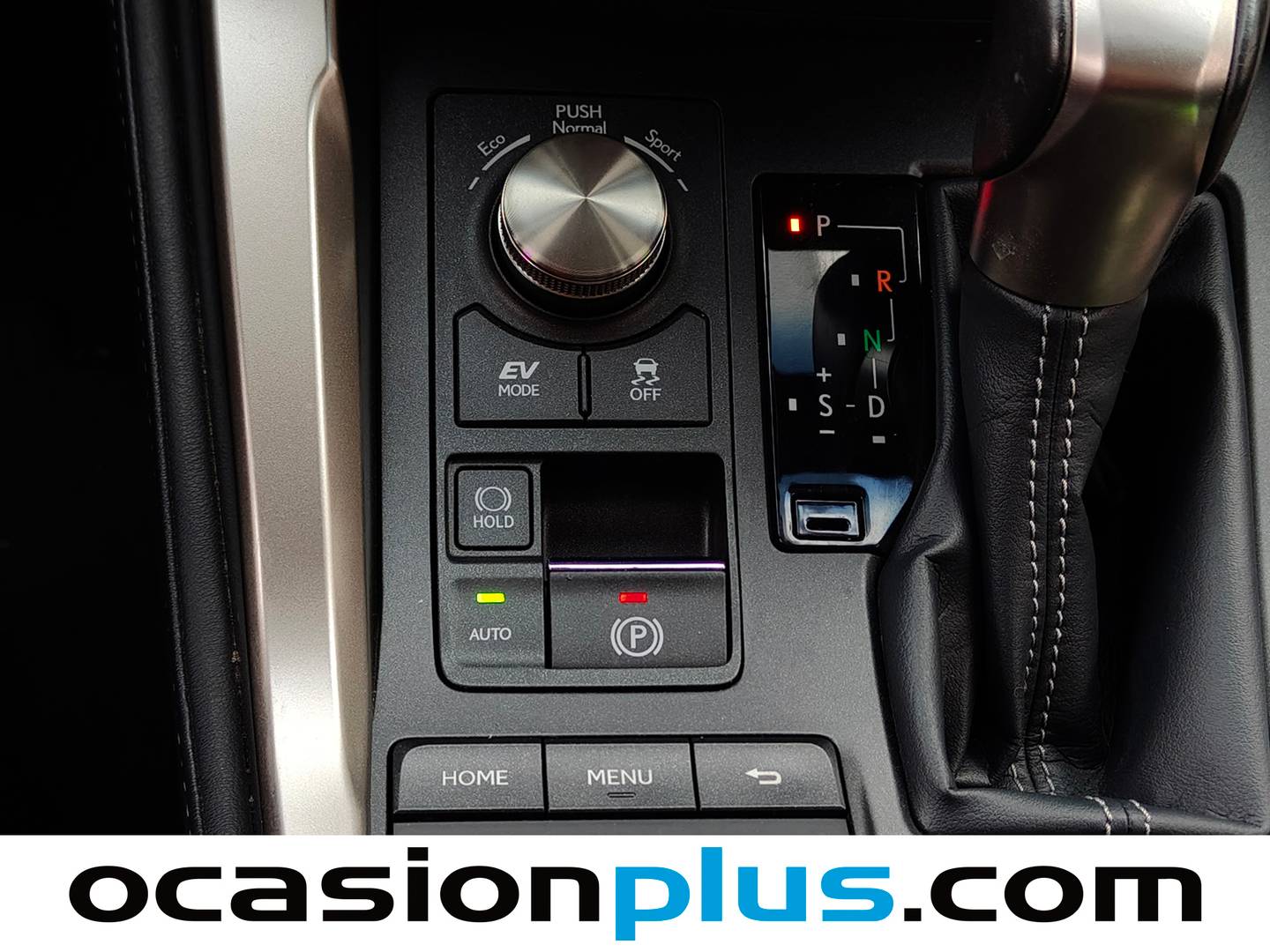 Foto Lexus NX Lexus NX 300h Business Navigation 2WD (197 CV)