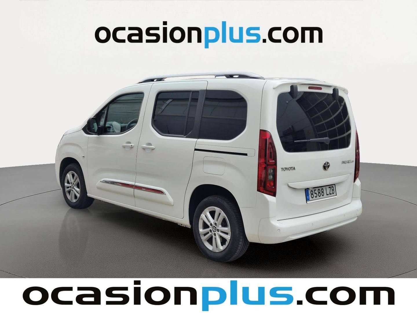 Foto trasera Toyota Proace City Verso Toyota Proace City Verso Verso 1.2 Family Active L1 (110 CV) izquierda