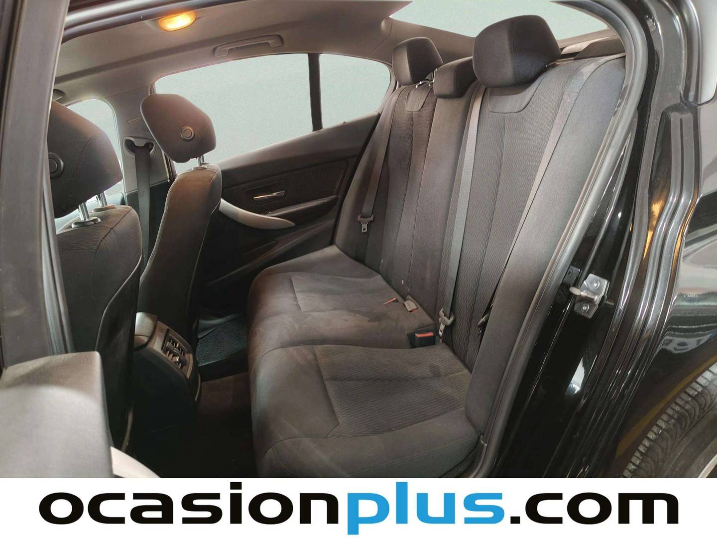 Foto asientos traseros BMW Serie 3 BMW Serie 3 320i (184 CV)