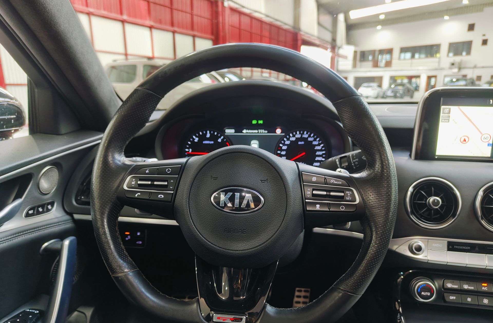 Kia Stinger 2.2 CRDi GT Line 4x2 - foto 29
