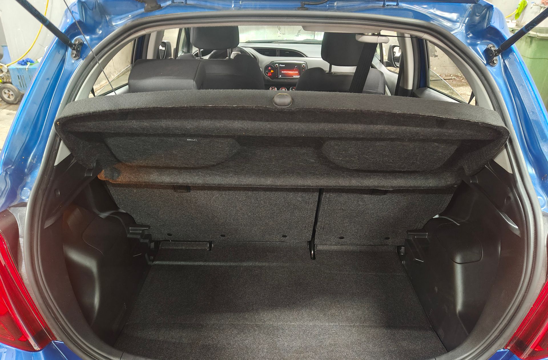 Toyota Yaris 100 Active - foto 13