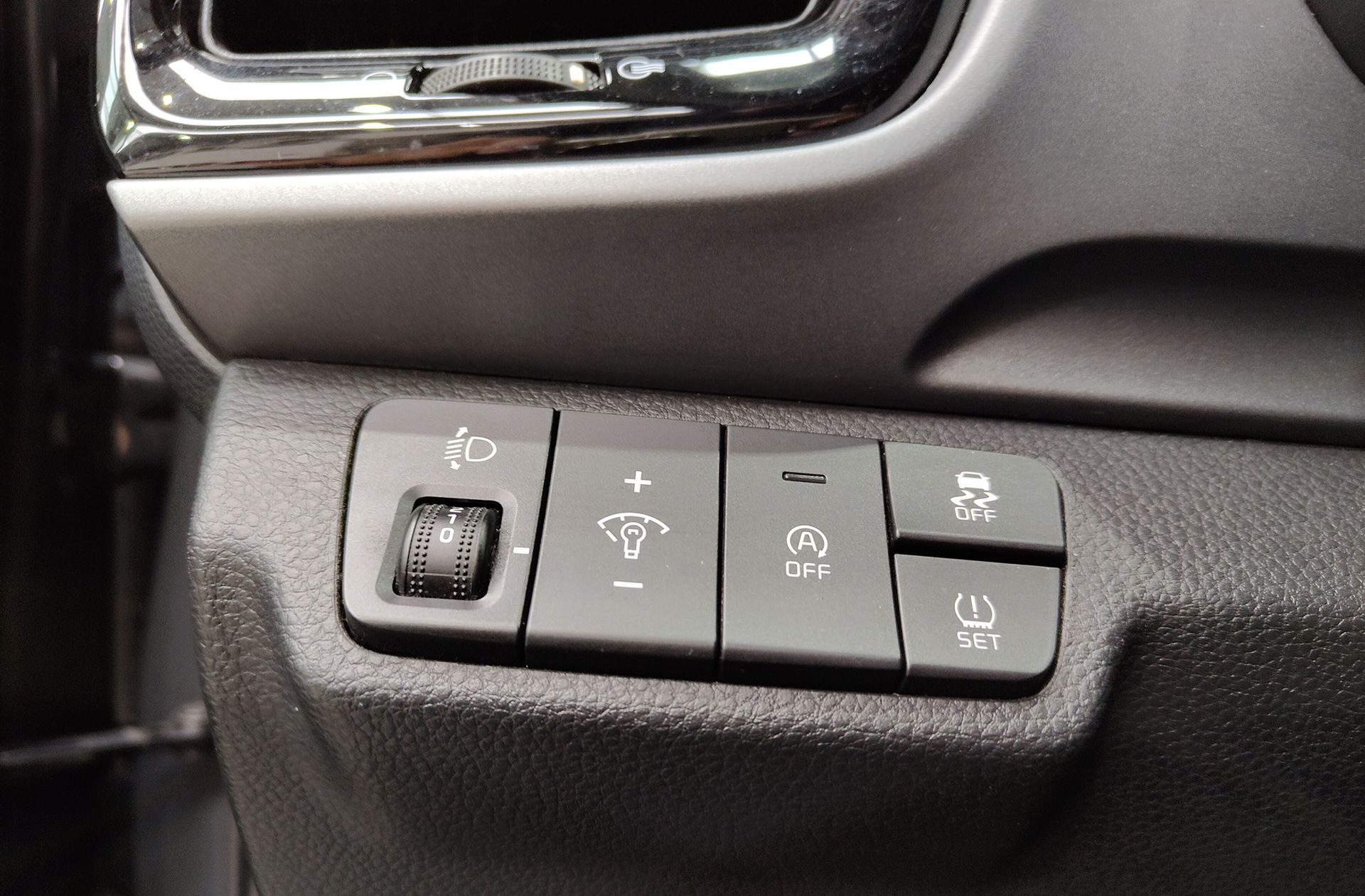 Kia Stonic 1.0 T-GDi MHEV Drive iMT - foto 30
