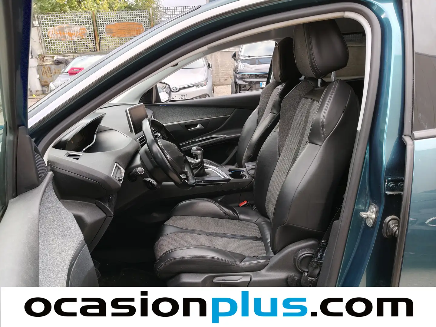 Foto Peugeot 5008 Peugeot 5008 BlueHDi 130 S&S Allure (130 CV) 7 Plazas