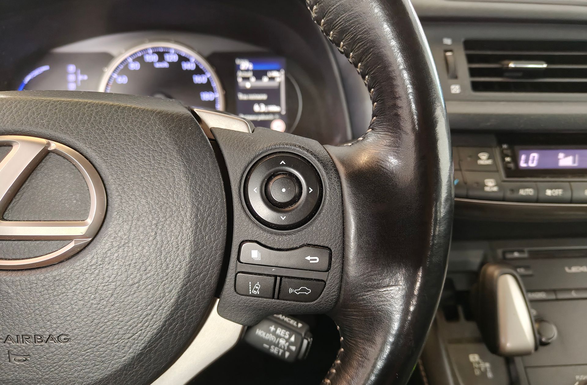 Lexus CT 200h Executive - foto 27