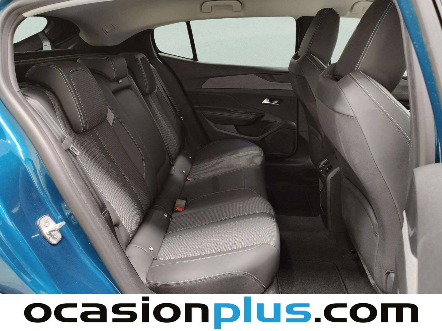 Peugeot 408 Peugeot 408 Allure Hybrid eDCS6 (136 CV) al mejor precio