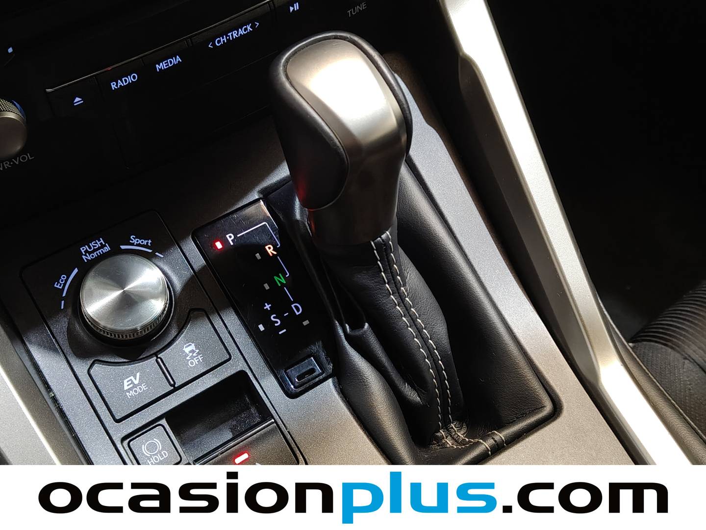 Foto Lexus NX Lexus NX 300h Premium 2WD (197 CV)