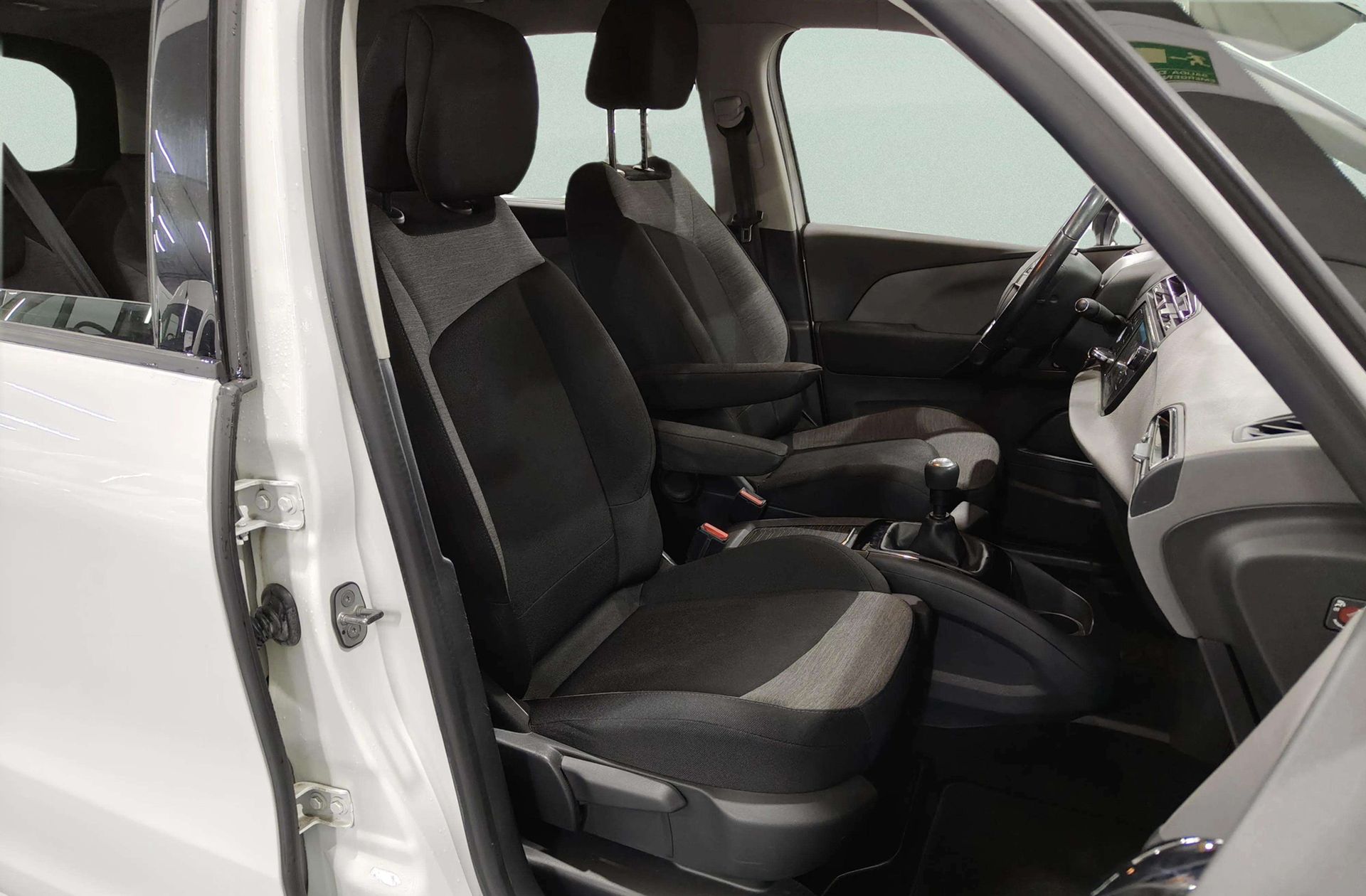 Citroën C4 Grand Picasso PureTech 130 Feel 7 plazas - foto 20