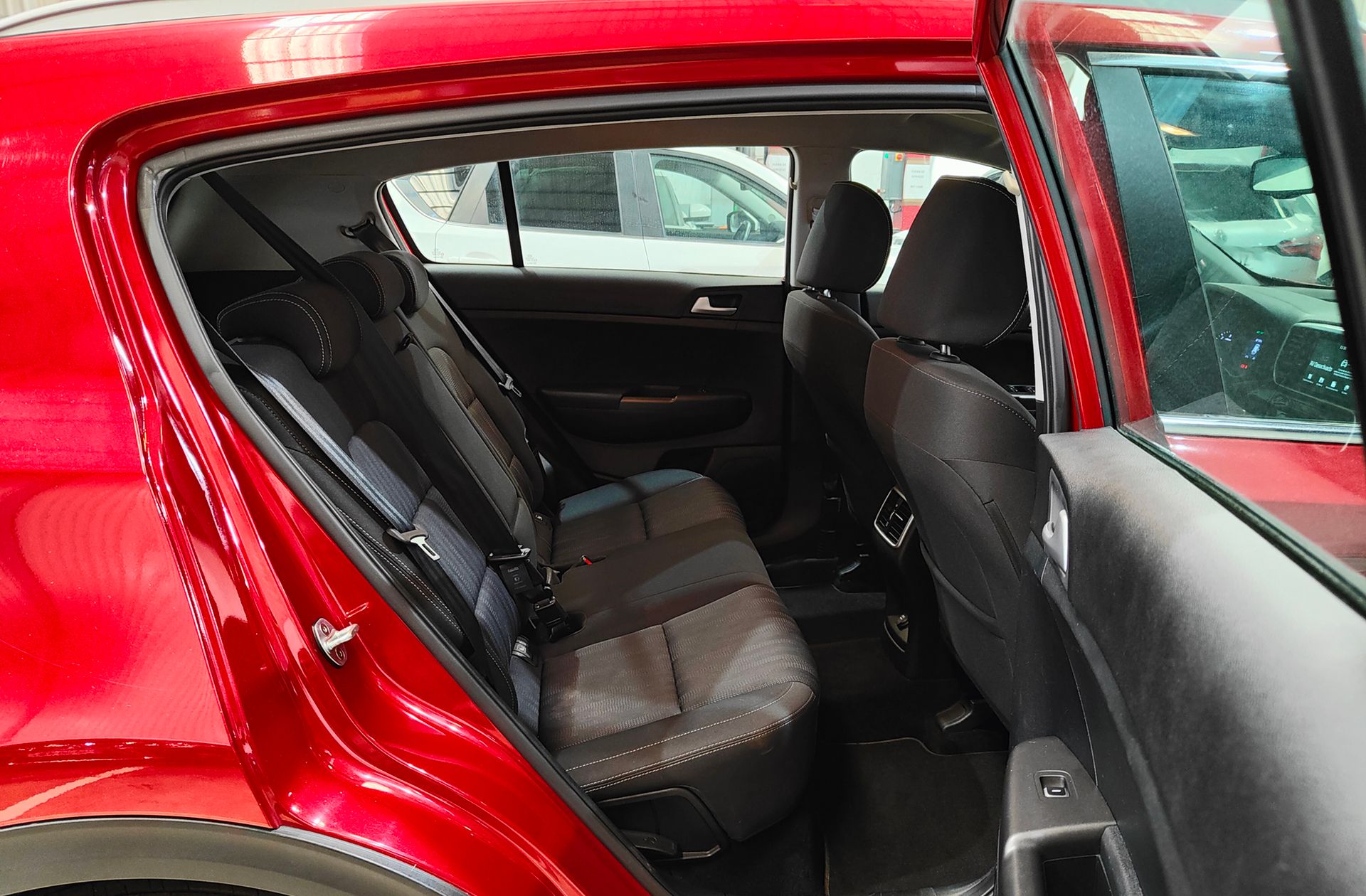 Kia Sportage 1.6 MHEV Concept 4x2 - foto 16