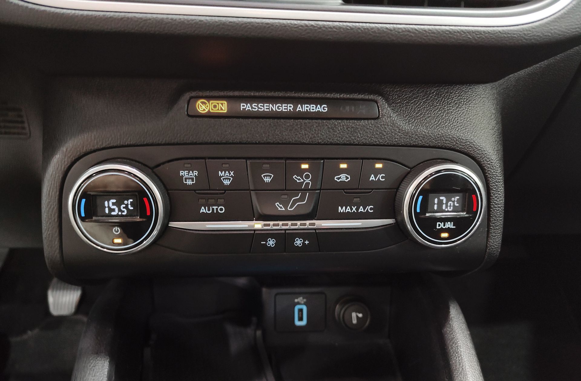 Ford Focus SportBreak 1.5 EcoBlue Trend+ - foto 28