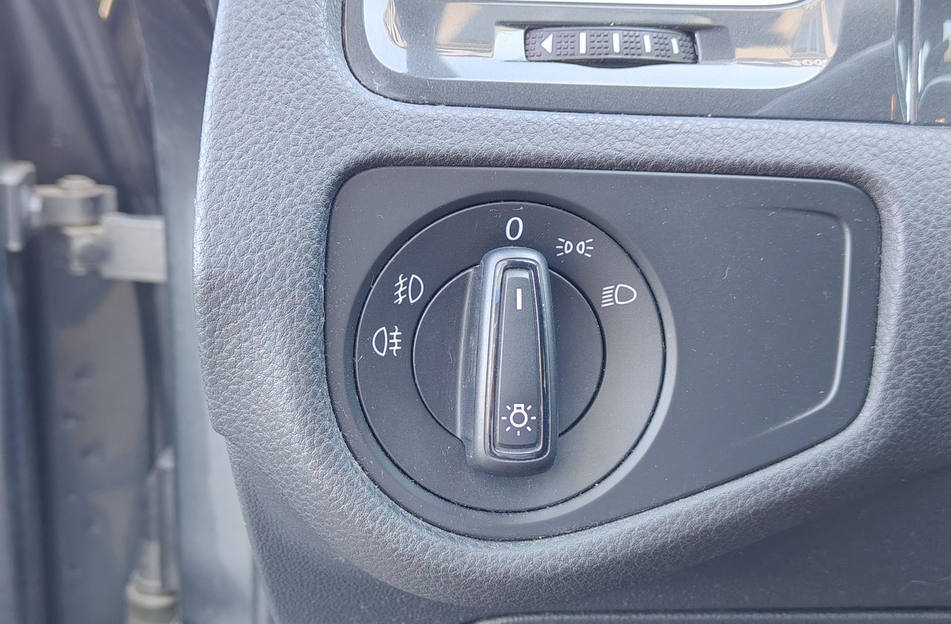 Volkswagen Golf Variant Business Navi 1.6 TDI - foto 12
