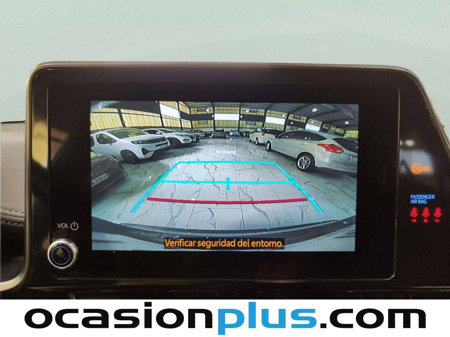 Extras y acabados del Toyota C-HR Toyota C-HR 1.8 125H Advance (122 CV)